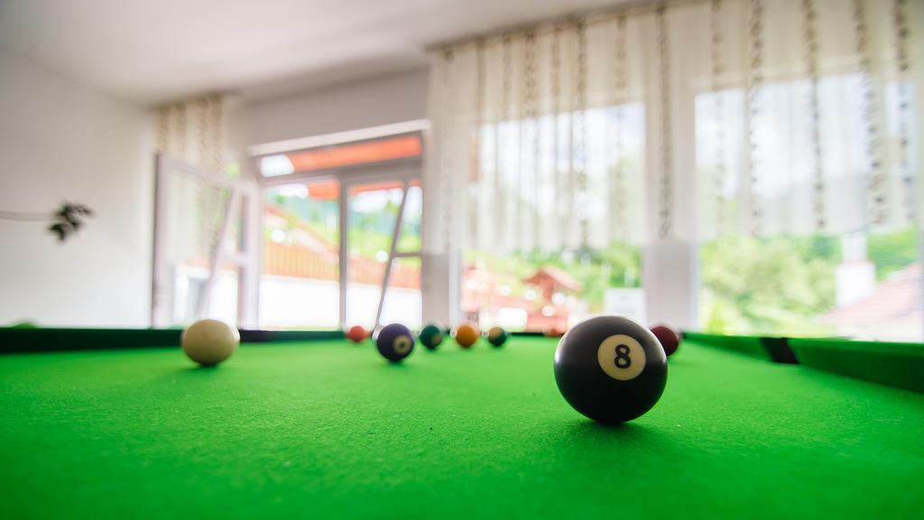 Pensiunea Tinelu Brasov Săcele Exteriör bild